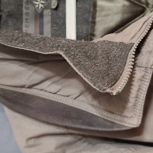 Members Only Men's Winter Coat KHAKI GREEN Snaps/Zips Quilted Lining Size XL EUC - Picture 7 of 12